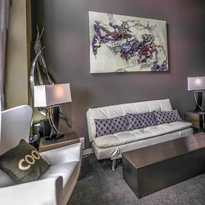 Penthouse Downtown, Top Floor 4 Beds, 2baths Apartment Seattle